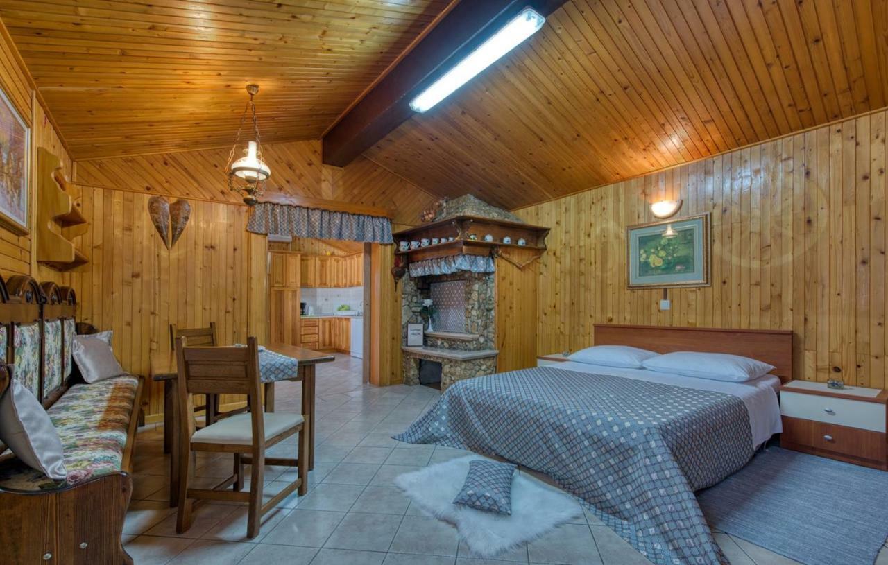 Cottage Nilda I Musalez Exterior photo